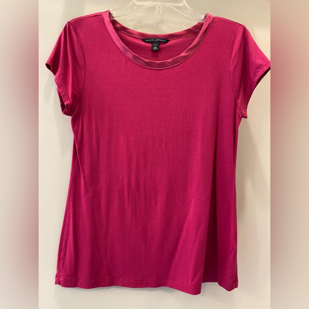 Banana Republic Magenta Tee with Satin Neck Detail